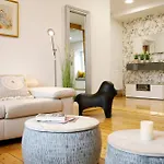 Palatinazeit- Boutique-apartments Hamburg&berlin - Stilvoll Wohnen Mit Bis Zu Sieben Personen Apartment Freinsheim
