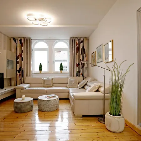 Palatinazeit- Apartments In Freinsheim - Hamburg & Berlin - Stilvoll Wohnen Unter Einem Dach