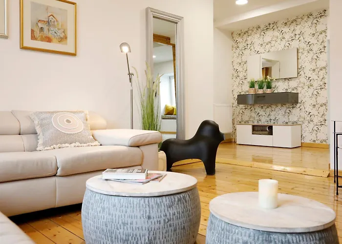 Palatinazeit- Apartments In Freinsheim - Hamburg & Berlin - Stilvoll Wohnen Unter Einem Dach Lägenhet Freinsheim